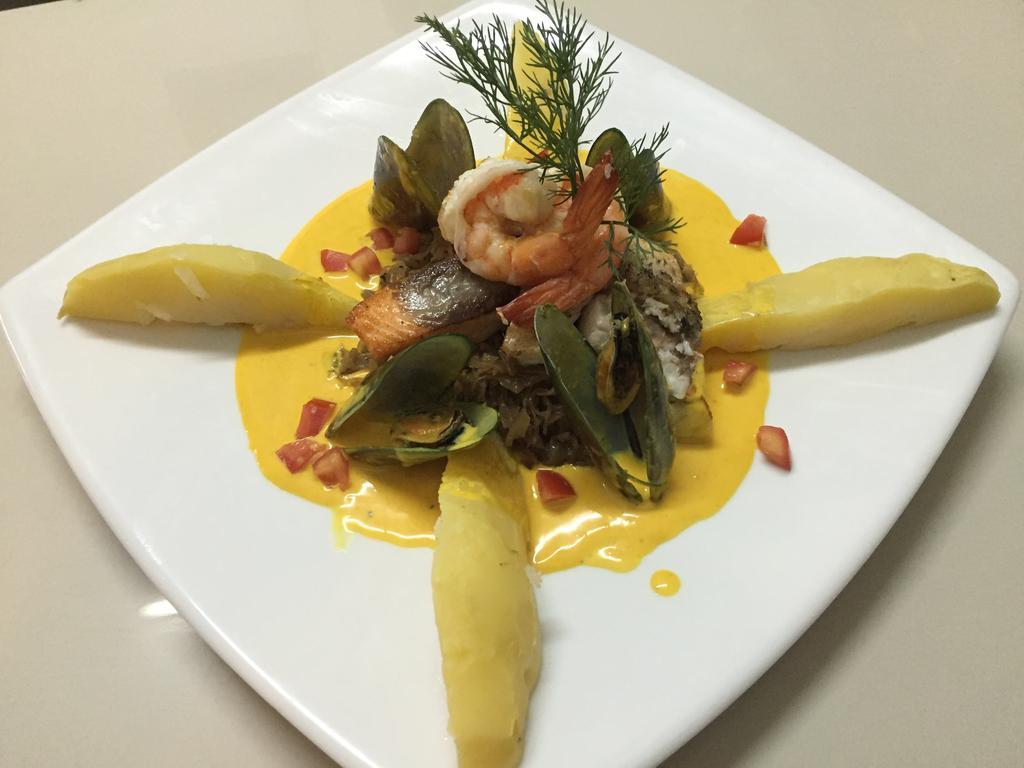 Le Parrots-Inn หาดจอมเทียน ภายนอก รูปภาพ